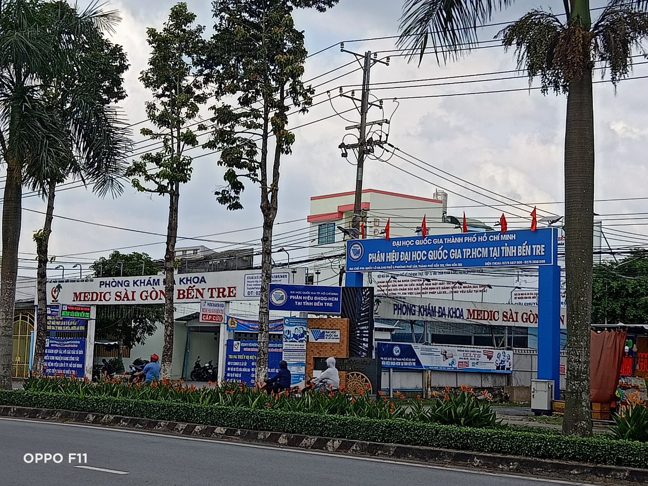 phan-hieu-dhqgtphcm-tieng-trung-ben-tre